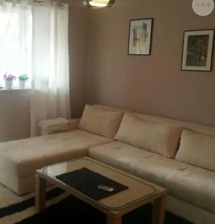 Leonis Apartment